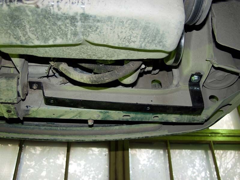 Защита картера и КПП Chrysler Voyager двигатель 2,5; 3,0; 3,3; 2,5TD  (1984-1995)  арт: 04.0327