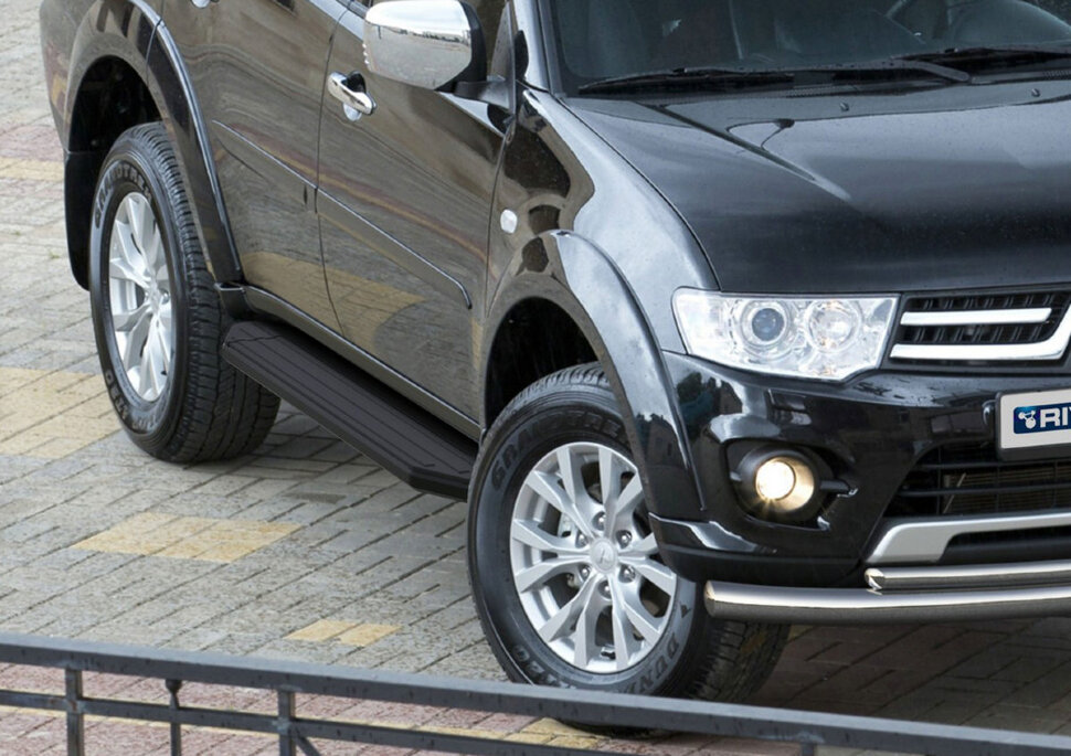Пороги площадки (подножки) "Premium-Black" Rival для Mitsubishi Pajero Sport II 2008-2016, 173 см, 2 шт., алюминий, A173ALB.4003.1 с доставкой по всей России