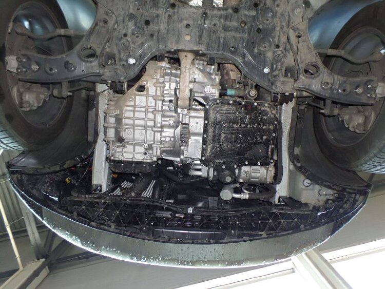 Защита картера и КПП Kia Sorento двигатель 2,2 DSL AT  (2015-)  арт: 11.2866 V1
